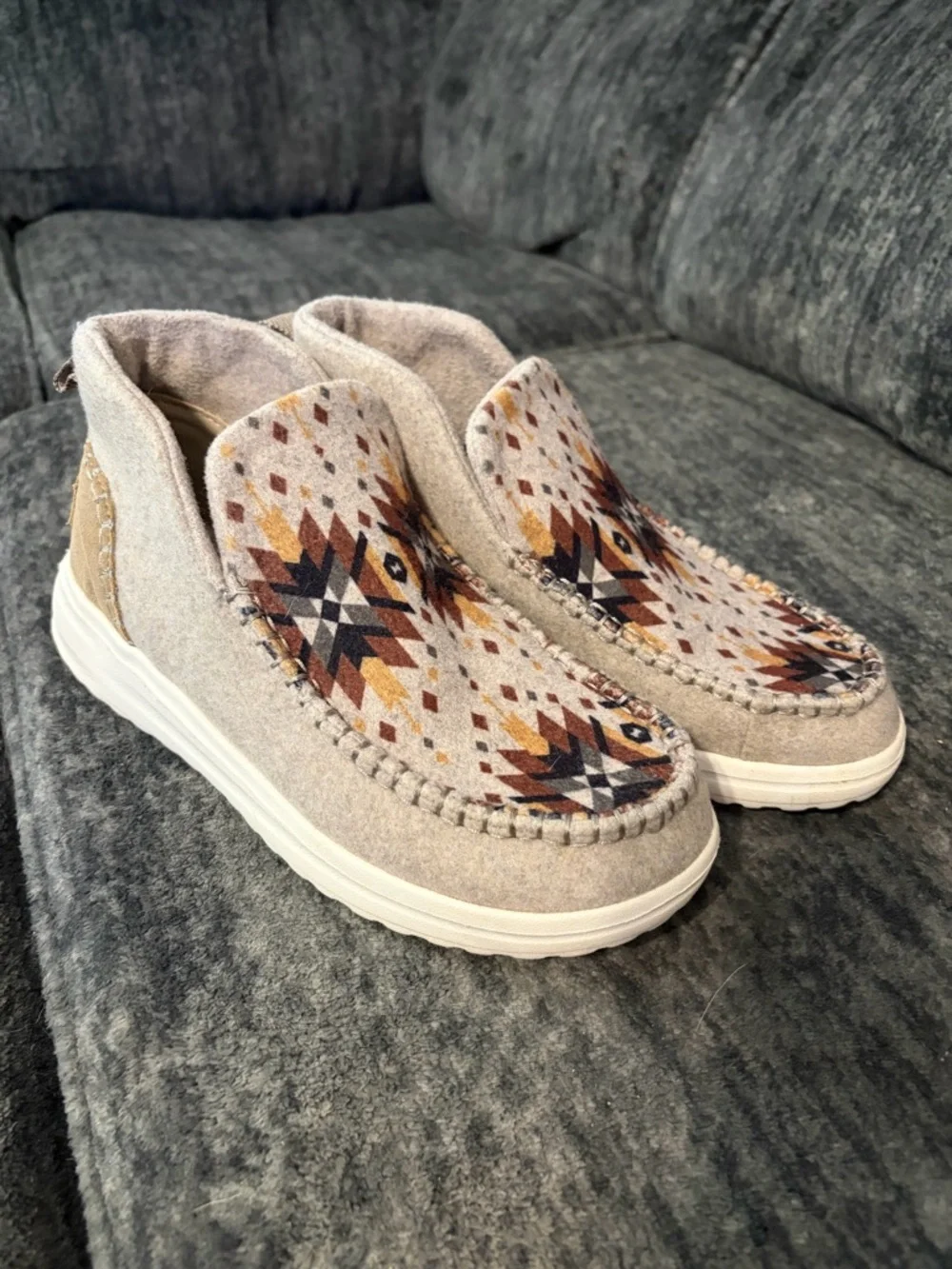 Denny Aztec Hey Dudes size 7